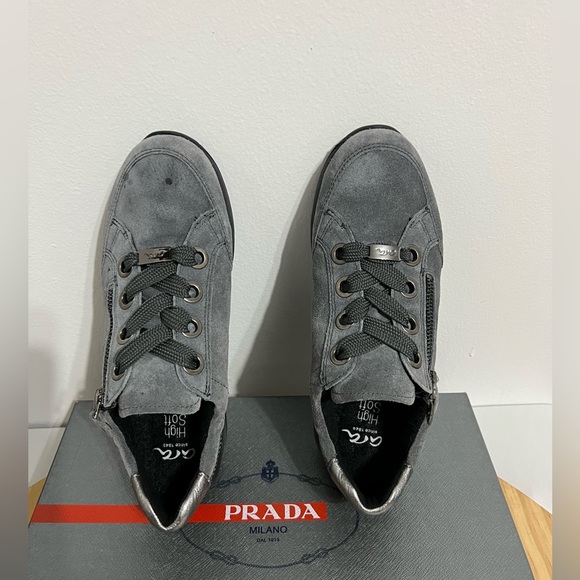 A R A - Picture 10 of 11